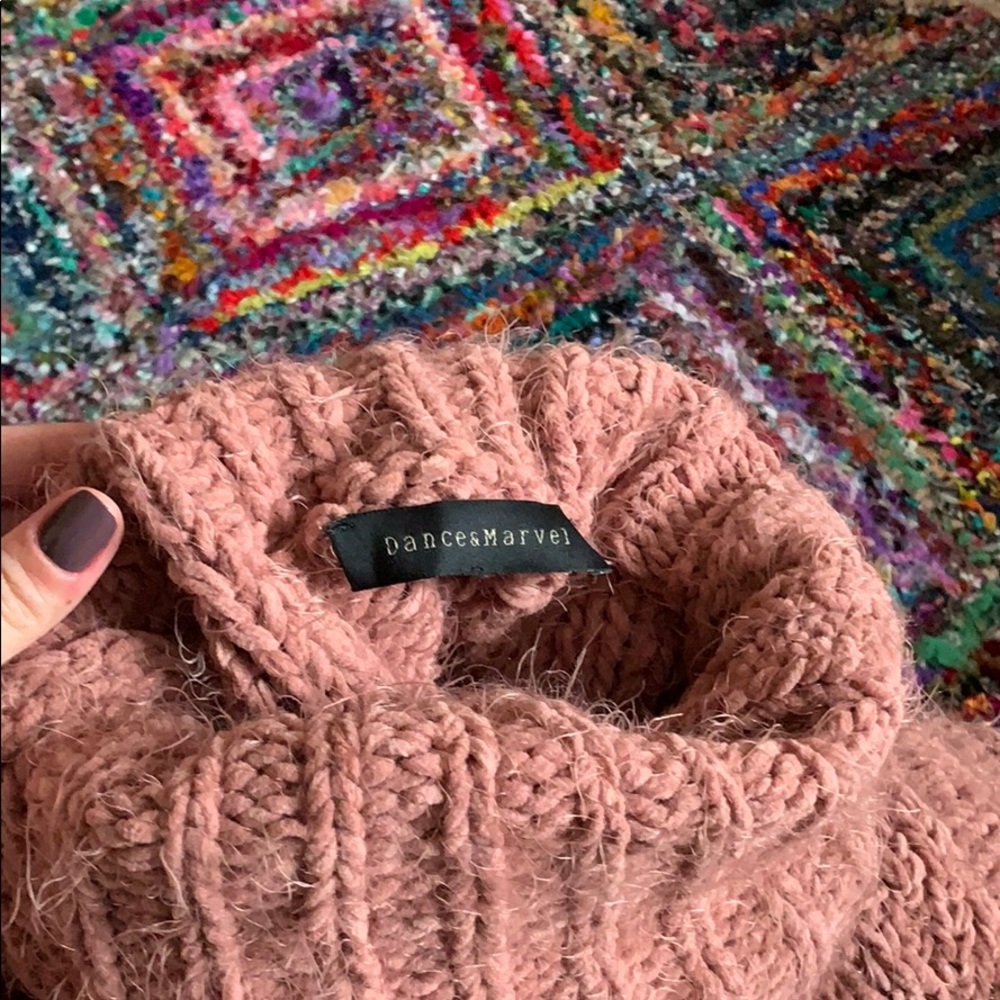 Rose-colored pullover - Picture 2 of 3